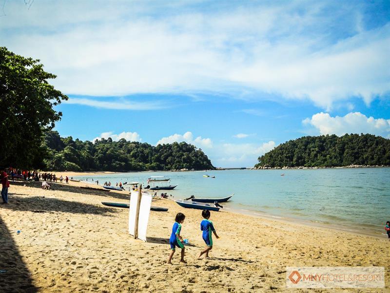 Mny Hotel & Resort Kampung Teluk Nipah Bagian luar foto