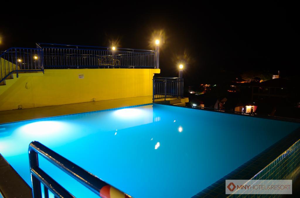 Mny Hotel & Resort Kampung Teluk Nipah Bagian luar foto