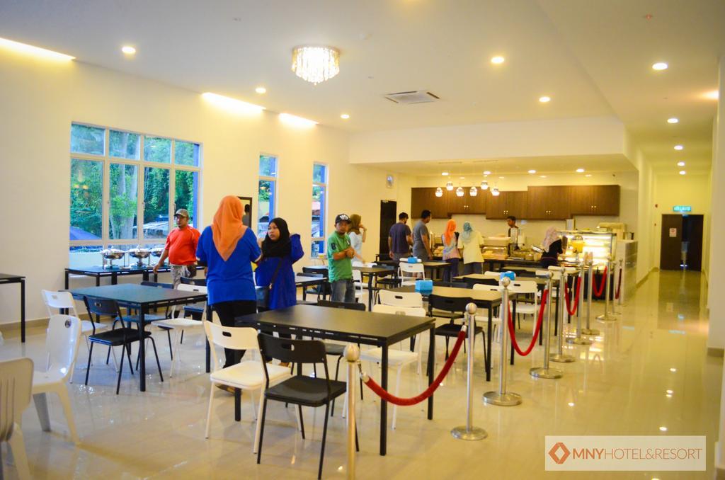 Mny Hotel & Resort Kampung Teluk Nipah Bagian luar foto