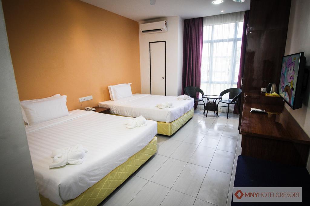 Mny Hotel & Resort Kampung Teluk Nipah Bagian luar foto
