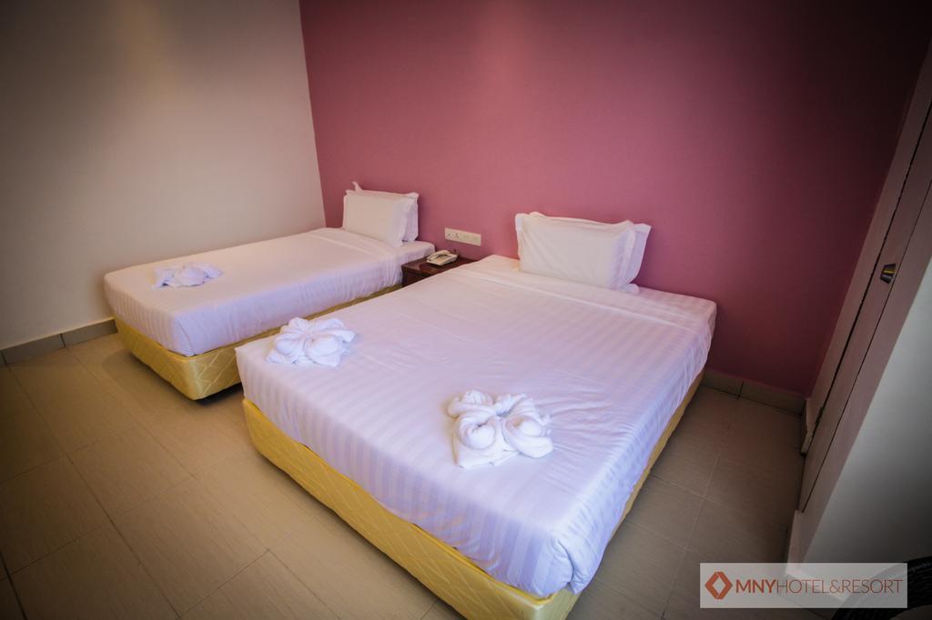 Mny Hotel & Resort Kampung Teluk Nipah Bagian luar foto