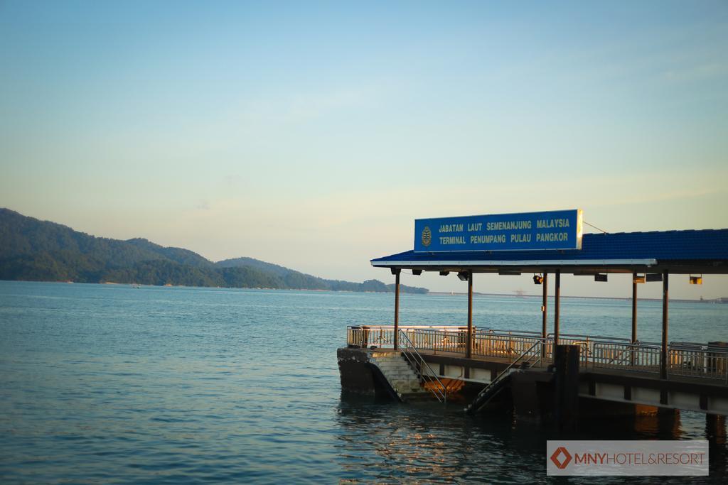 Mny Hotel & Resort Kampung Teluk Nipah Bagian luar foto