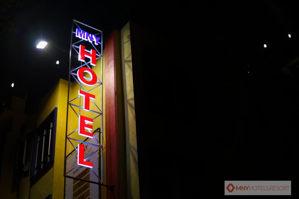 Mny Hotel & Resort Kampung Teluk Nipah Bagian luar foto