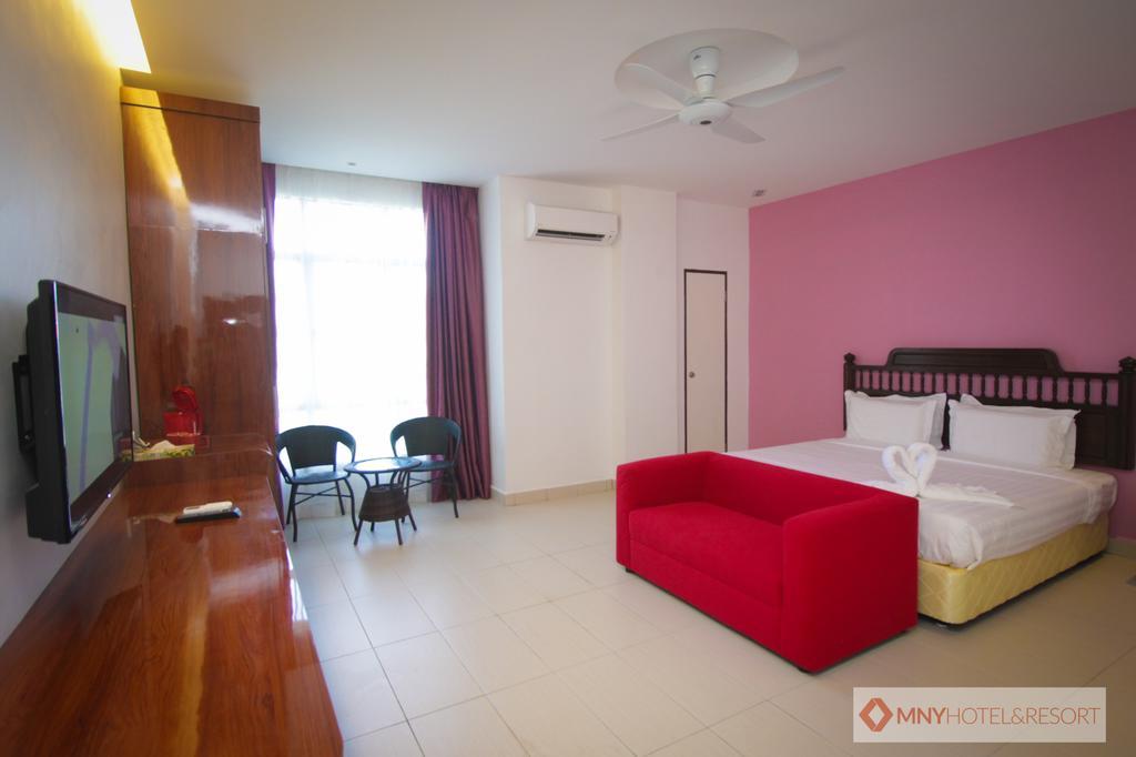 Mny Hotel & Resort Kampung Teluk Nipah Bagian luar foto