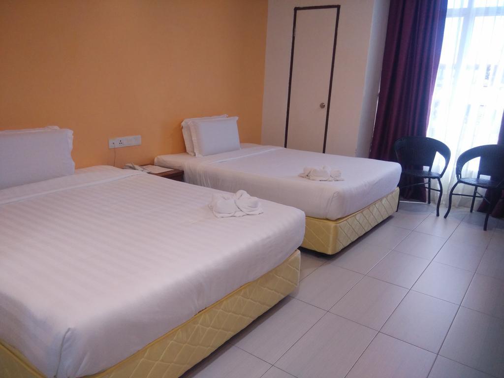 Mny Hotel & Resort Kampung Teluk Nipah Bagian luar foto